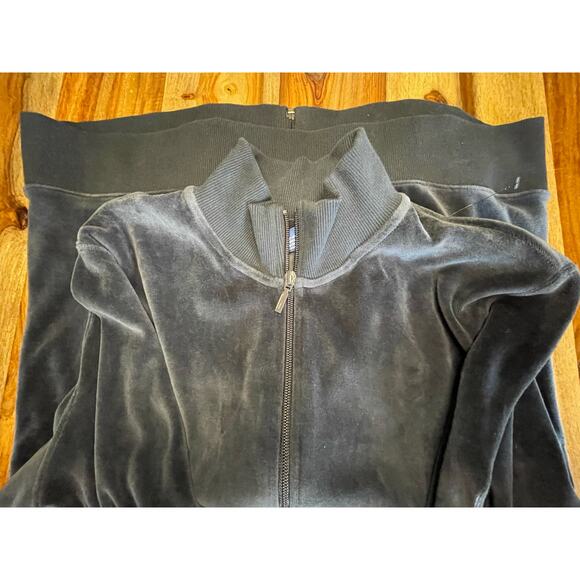 Reebok Womens Navy Long Sleeve Zip Up "Velour Tracksuit"  Jacket New Condition - Picture 5 of 5